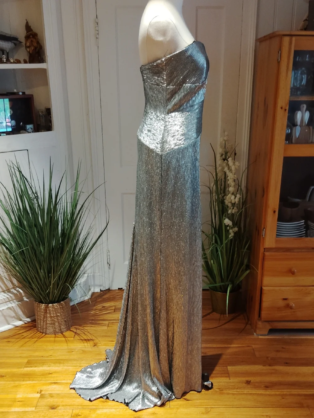 Rene Ruiz Metallic Strapless Gown - Picture 8 of 14